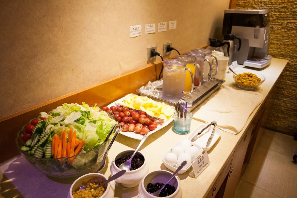 Rich Garden Hotel Taipeh Exterior foto